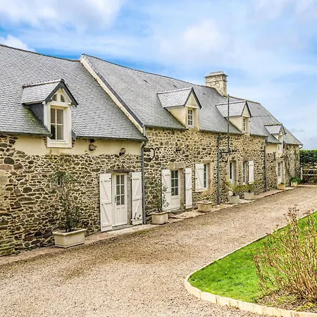 Awesome In With Kitchen Holiday home